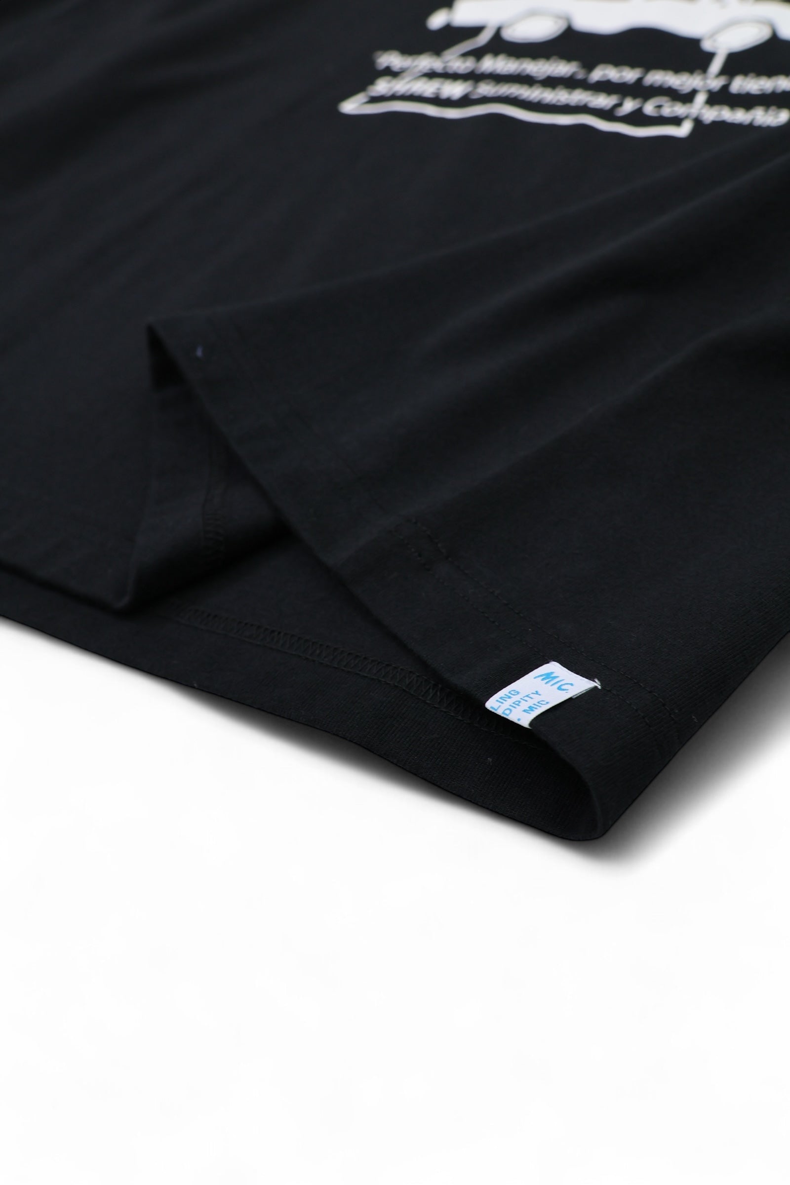 PRINT TEE L/S (SHREW CAR)