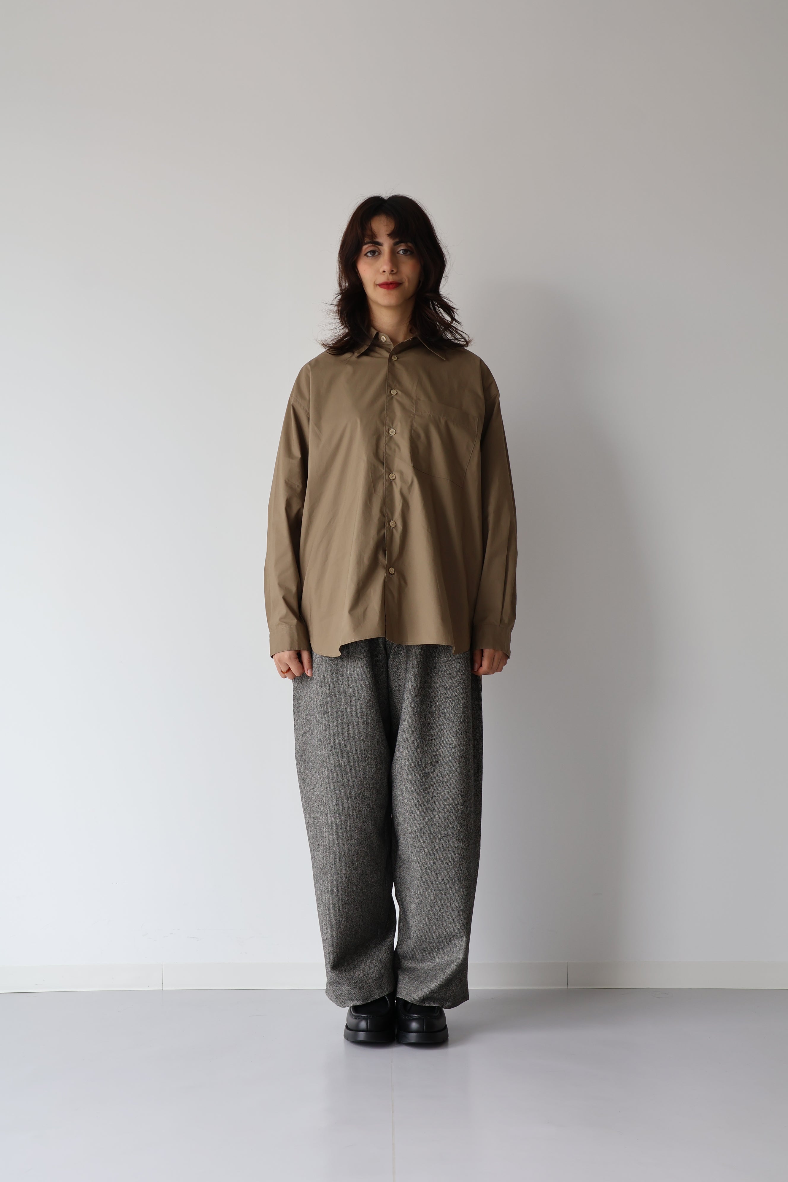 BASIC SHIRT（round cut）